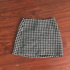💎SALE💎 Black and white skirt